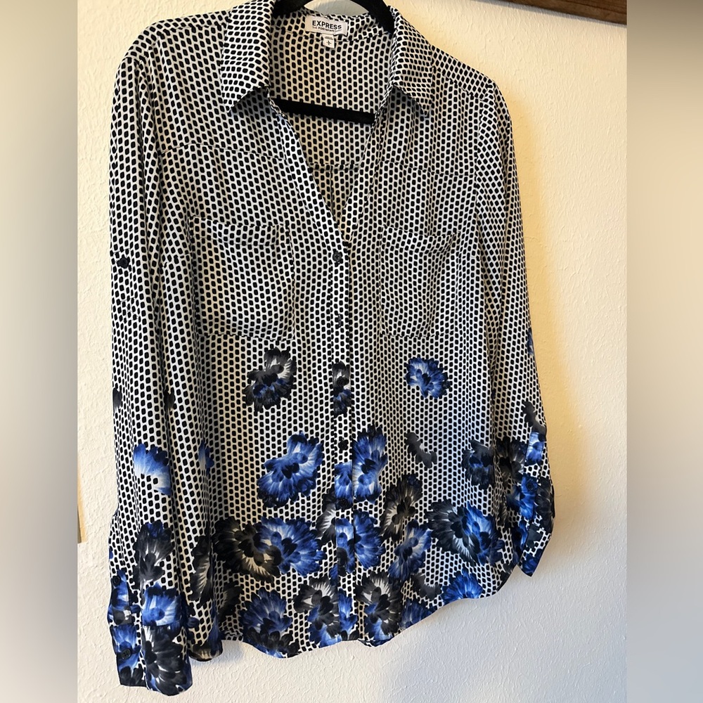 Express Portofino Large: Roll-Tab Button Up Shirt With Polka Dots & Blue Flowers